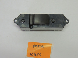 Botão Vidro Dianteiro L200 Triton 3.5 2009 Mr587955