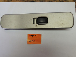 Botão Vidro Com Moldura Pajero Mn138372