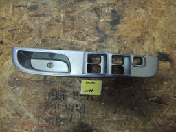 Moldura Botão Vidro Eletrico L200 Triton Mn 123949 Dianteiro