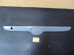 Moldura Aplique Tampa Traseira Toyota Corolla 2003 A 2007 76