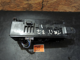 Caixa De Fusivel L200 Triton 3.2 Pr069 00000