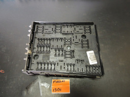 Caixa De Fusivel Passat 1718009
