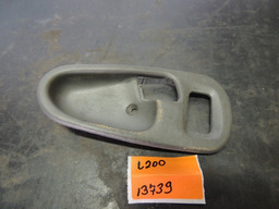 Moldura Maçaneta Dianteira Interna L200 2004 2012 Mb827395 L