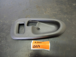 Moldura Maçaneta Interna L200 2004 2012 Mr144546 L/d 