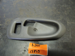 Moldura Maçaneta Interna L200 2004 2012 Mr144546 L/d