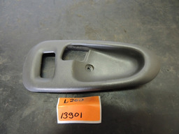 Moldura Maçaneta Interna L200 2004 2012 Mr144546 L/d