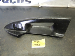 Botão Com Moldura Vidro Traseiro Audi A4 2001 8d0867371