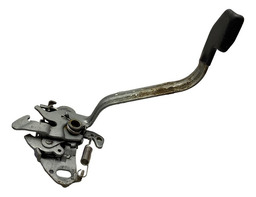 FECHAD. INFERIOR DO CAPÔ CITROEM C4 - C4 PALLAS APÓS 2006
