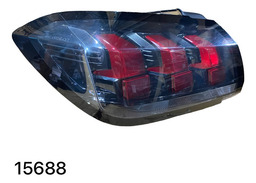 Lanterna Traseira Esquerda Peugeot 208 2021 Á 2023 15688 Vermelho