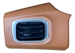 DIFUSOR AR COND L. ESQUERDO CARAMELO GM ONIX 2012A19 15713