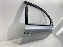 PORTA DIANTEIRA DIREITA HYUNDAI HATCH I30 2010 A 2012 PRATEADO