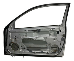 PORTA DIANTEIRA DIREITA MERCEDES CLC200 2009/10 DETALHE DIANTEIRO CINZA