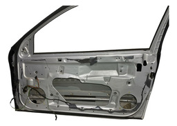 PORTA DIANTEIRA DIREITA MERCEDES CLC200 2009/10 DETALHE DIANTEIRO CINZA