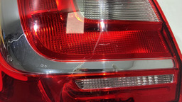 LANTERNA ESQUERDA RENAULT SANDERO 2018 19272901 *11780 PR107 ESQUERDO