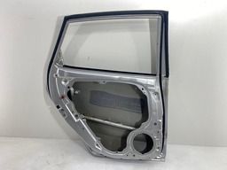 PORTA TRASEIRA ESQUERDA HYUNDAI I30 HATCH 2010 A 2012 PRATEADO