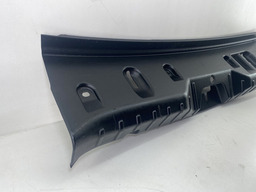 SOLEIRA PORTA MALAS BMW 535 F10 2011 2013 PRETO