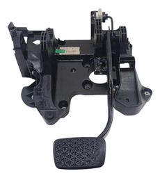 Suporte E Pedal Freio Gm Cobalt Onix Spin 2012 2016