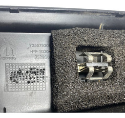 ACABAMENTO PORTA TRAS DIR JEEP RENEGADE 15/22 735579308 TRASEIRO DIREITA PRETO