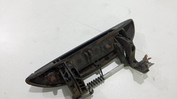 MAÇANETA DIANTEIRA ESQUERDA RENAULT CLIO 2015 *9323