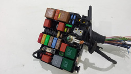 CAIXA FUSÍVEL RELÊ RENAULT CLIO7703597061 *9083