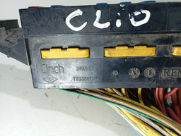 CAIXA DE FUSIVEL RENAULT CLIO 1.0 16V 2007