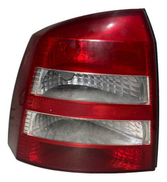 LANTERNA ESQUERDA CHEVROLET ASTRA HATCH 2005/2011 13690 ESQUERDO VERMELHO