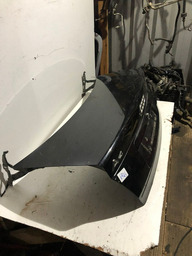 TAMPA TRASEIRA AUDI A4 98 *6925 PR062 PRETO