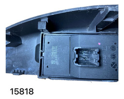 MOLDURA BOTÃO VIDRO D.L DIREITO GM SPIN 2012 A 2016 15818