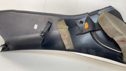 ACABAM LATERAL BANCO TRAS ESQ C4 HATCH  9684502577 *140 PRETO