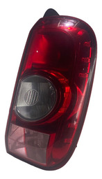 LANTERNA TRASEIRA DIREITA DUSTER 2012 A 2015 DIREITO VERMELHO