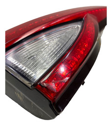 LANTERNA TAMPA ESQUERDA FIAT ARGO 2017/2021 49450748