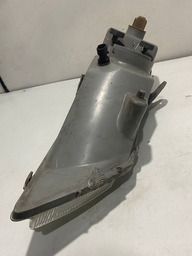 FAROL DIANTEIRO ESQUERDO CHEVROLET CELTA 2001/06 1100093 ESQUERDO