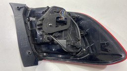 LANTERNA DIREITA RENAULT SANDERO 2017 ORIGINAL 19454102 DIREITO