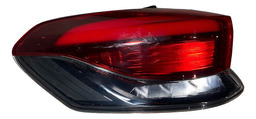 Lanterna Traseira Esquerda Fiat Pulse 2022/2023 15696 Esquerdo Vermelho