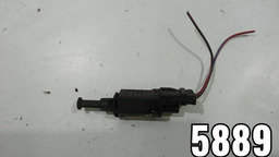 Interruptor De Freio Gol Saveiro 1999 191945515b *5889 Cx117