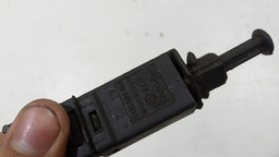 INTERRUPTOR DE FREIO GOL SAVEIRO 1999 191945515B *5889 CX117