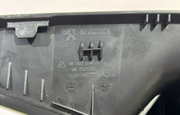 MOLDURA ALAVANCA MARCHA PEUGEOT 208 15/16 9800569477 *11464