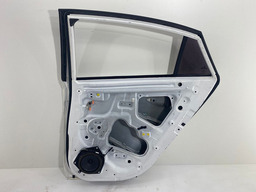 PORTA TRASEIRA DIREITA HB20 HATCH 2013 A 2019 BRANCO