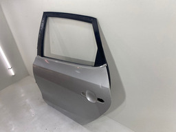 PORTA TRASEIRA ESQUERDA HYUNDAI I30 HATCH 2010 A 2012 PRATEADO