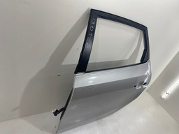 PORTA TRASEIRA ESQUERDA HYUNDAI I30 HATCH 2010 A 2012 PRATEADO