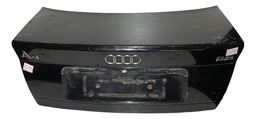 TAMPA TRASEIRA PORTA MALA DO AUDI A4 98 15270 PRETO