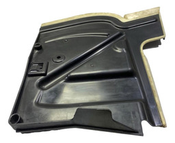 DEFLETOR DE ÁGUA DIREITO MERCEDES-BENZ B200 2015