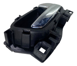 MAÇANETA INTERNA DIREITA CITROEN C3 AIRCROSS 2012 2015 PRATEADO DIANTEIRA/TRASEIRA