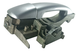 MAÇANETA EXTERNA PORTA TRASEIRA LADO ESQ PEUGEOT 208 2013 19 PRATEADO TRASEIRA