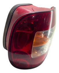 LANTERNA TRASEIRA ESQUERDO FIAT SIENA 2005 2006 A 2008 ESQUERDO/MOTORISTA VERMELHO