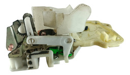FECHADURA TRASEIRA ESQUERDA HONDA FIT 2004 2005 A 2006