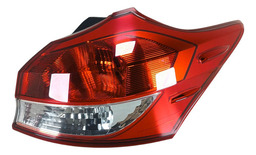 Lanterna Traseira Direita Toyota Yaris Hatch 1.5 2023 A 2024 Vermelho