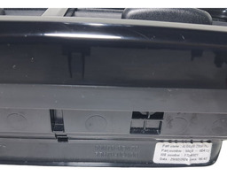 MOLDURA COMANDO AR DIFUSOR CENTRAL TOYOTA YARIS 2020 A 2024