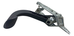 PEDAL EMBREAGEM GM ASTRA 1999 2002 2001 2002 2003 2004 2011