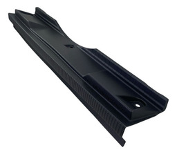 SOLEIRA ACABAMENTO PORTA MALAS PEUGEOT 2008 2024 2025 PRETO